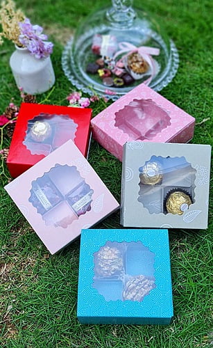 Aai Planet Attractive 4 Cavity Candle & Sweet Window Box